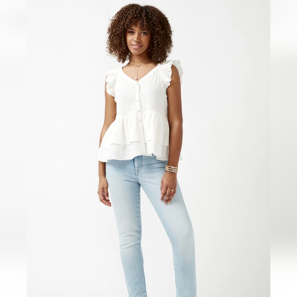NEW Buttoned blouse